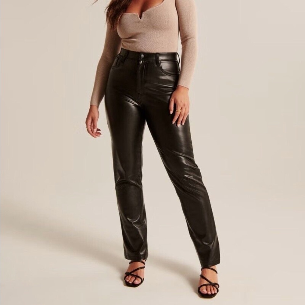 Abercrombie & Fitch The '90s Straight Ultra High Rise CURVE LOVE